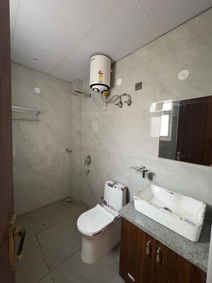 Attached Bathroom in 3 BHK Builder Floor at Sector 46 – for Rent
