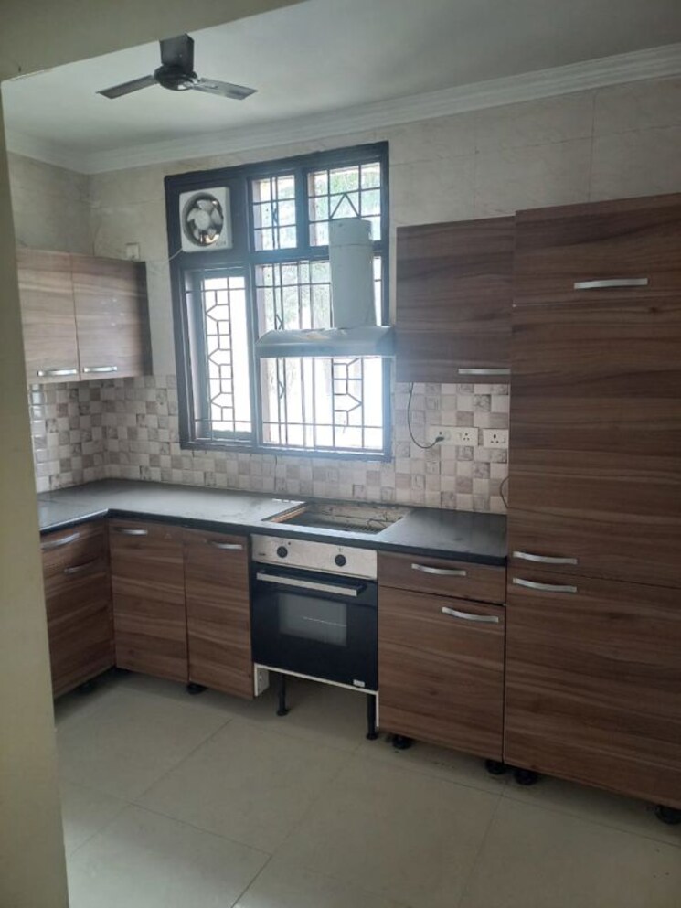 Kitchen, sector 46 3 Bedroom 1575 Sq.Ft. Builder Floor In Sector 46 Gurgaon 9850649