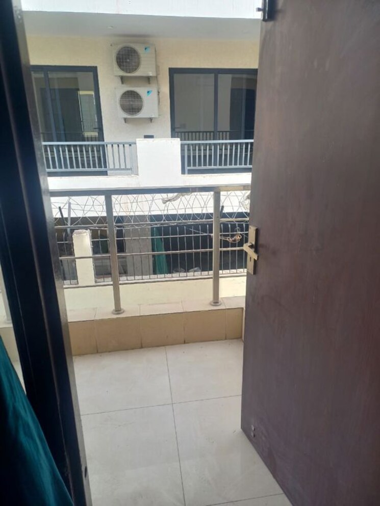 Balcony, sector 46 3 Bedroom 1575 Sq.Ft. Builder Floor In Sector 46 Gurgaon 9850649