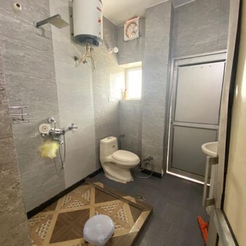 Bathroom in 2 BHK Apartment at Sector 44 – for Rent