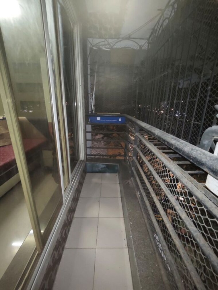 Balcony, yashomati-society 2 Bedroom 750 Sq.Ft. Apartment In Chembur Mumbai 9848709