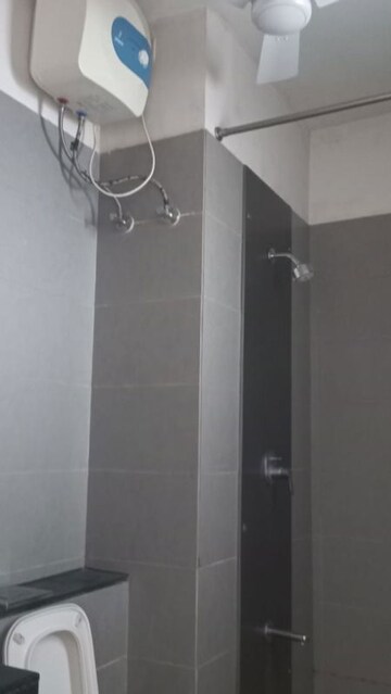 Furnished Amenities in 3 BHK Apartment at Ireo Victory Valley, Sector 67 – for Rent