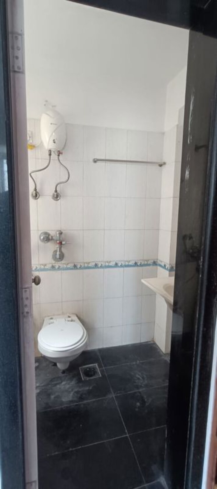 Master Bedroom, evershine-millennium-paradise 2 Bedroom 650 Sq.Ft. Apartment In Kandivali East Mumbai 9850863