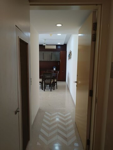 2 BHK Apartment – Entrance View at Lodha Fiorenza, Goregaon East - for Rent