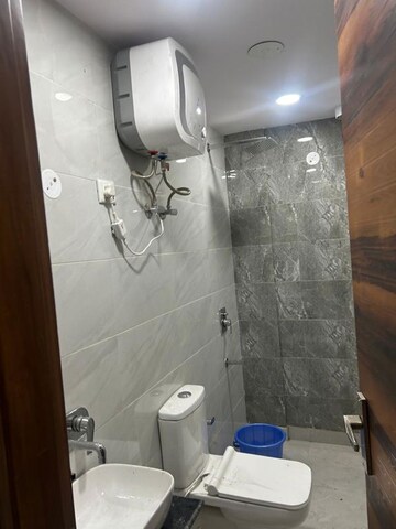 Bathroom in 1 BHK Builder Floor at Pitampura – for Rent