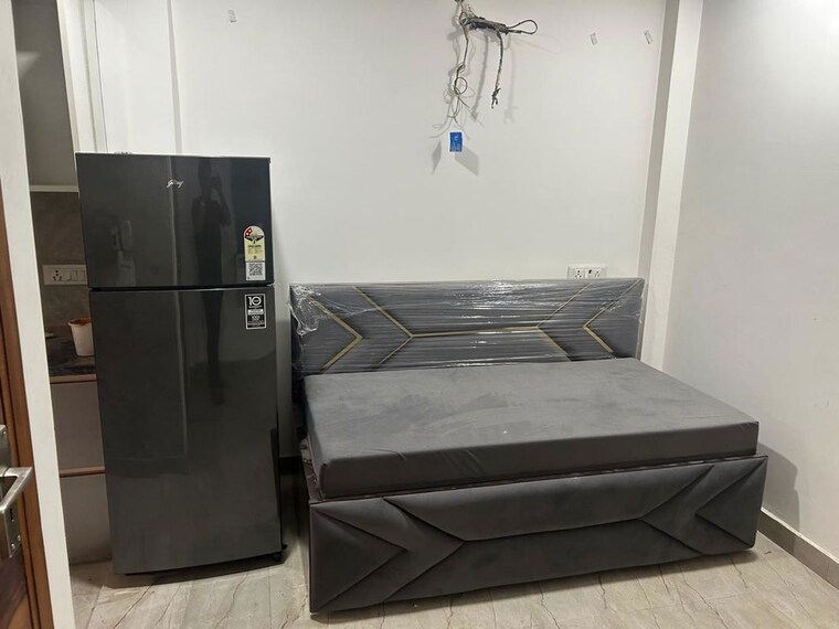 Bathroom, pitampura 1 Bedroom 800 Sq.Ft. Builder Floor In Pitampura Delhi 9850924