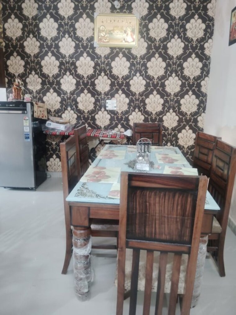 Living Room, sector 125 3 Bedroom 150 Sq.Yd. Builder Floor In Sector 125 Mohali 9840923