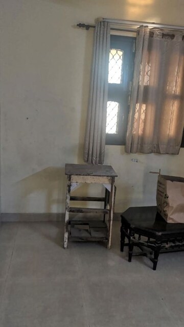 Living Room in 2 BHK Builder Floor at Pitampura – for Rent