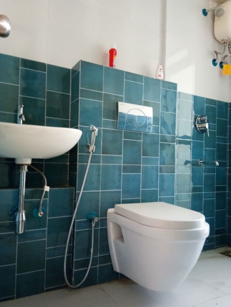 Bathroom, squarefeet-grand-square 2 Bedroom 808 Sq.Ft. Apartment In Anand Nagar Thane 9850998