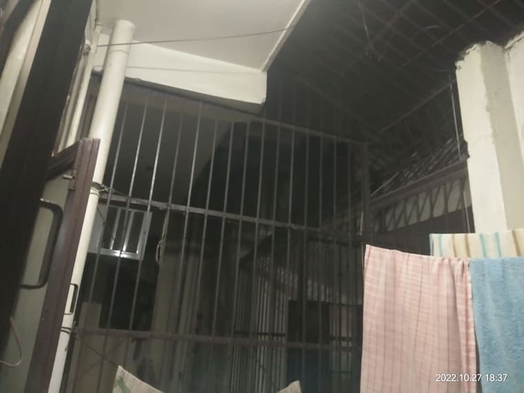 Other, sector 19 6 Bedroom 212 Sq.Yd. Independent House In Sector 19 Noida 9850946