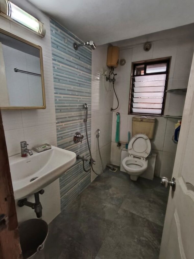Bathroom, sanghvi-hills 2 Bedroom 890 Sq.Ft. Apartment In Ghodbunder Road Thane 9851095