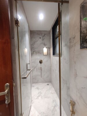 Bathroom in 3 BHK Builder Floor at BPTP Green Oaks, Sector 70a – for Sale