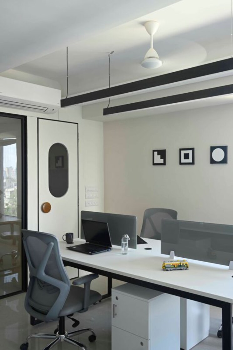 Team Area, savaliya-krish-cubical Commercial Office Space 1260 Sq.Ft. In Thaltej Ahmedabad 9851143