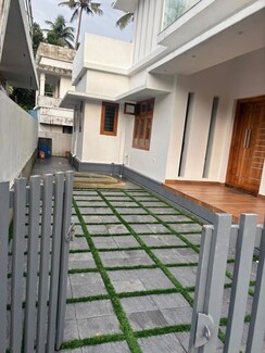 4 BHK + Servant Room,Study Room,Extra Room,Basement,Store Room Independent House For Sale in Poochatty