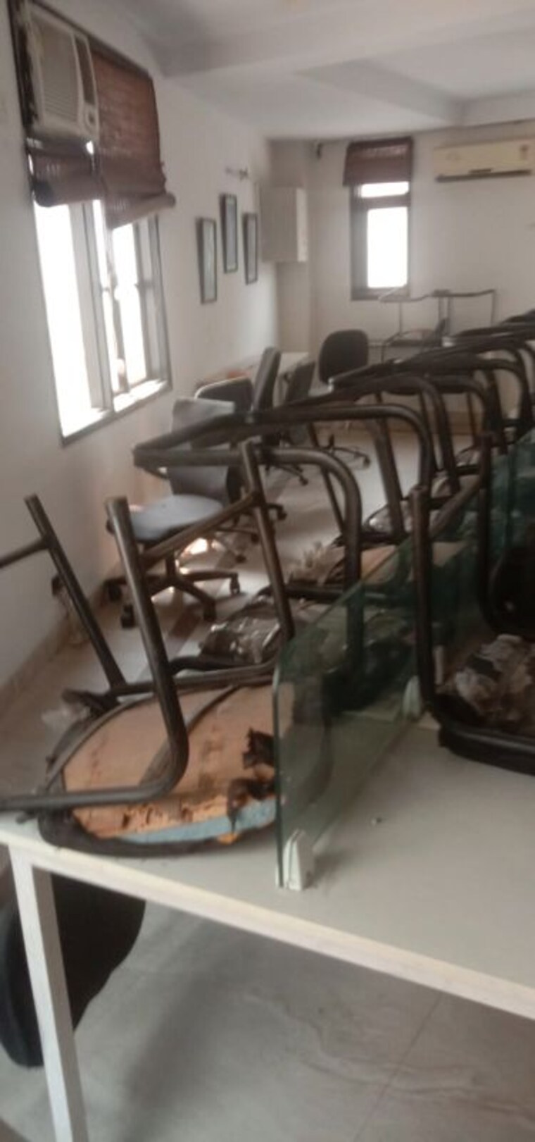 Team Area, yusuf sarai Commercial Office Space 1000 Sq.Ft. In Yusuf Sarai Delhi 9851209