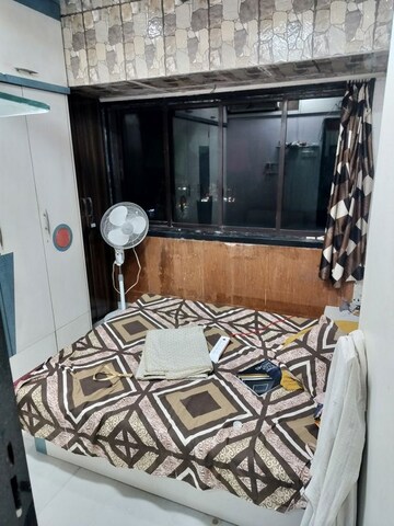 Furnished Amenities in 1 BHK Apartment at Shilp Tower, Lower Parel – for Rent