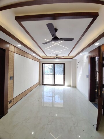 Room in 4 BHK Independent House at Gms Road – for Sale