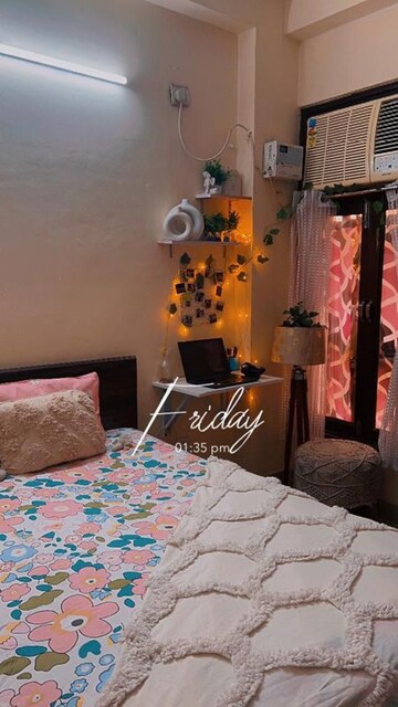 Living Room in 1 RK Builder Floor at DLF City Phase III, Sector 24 – for Rent