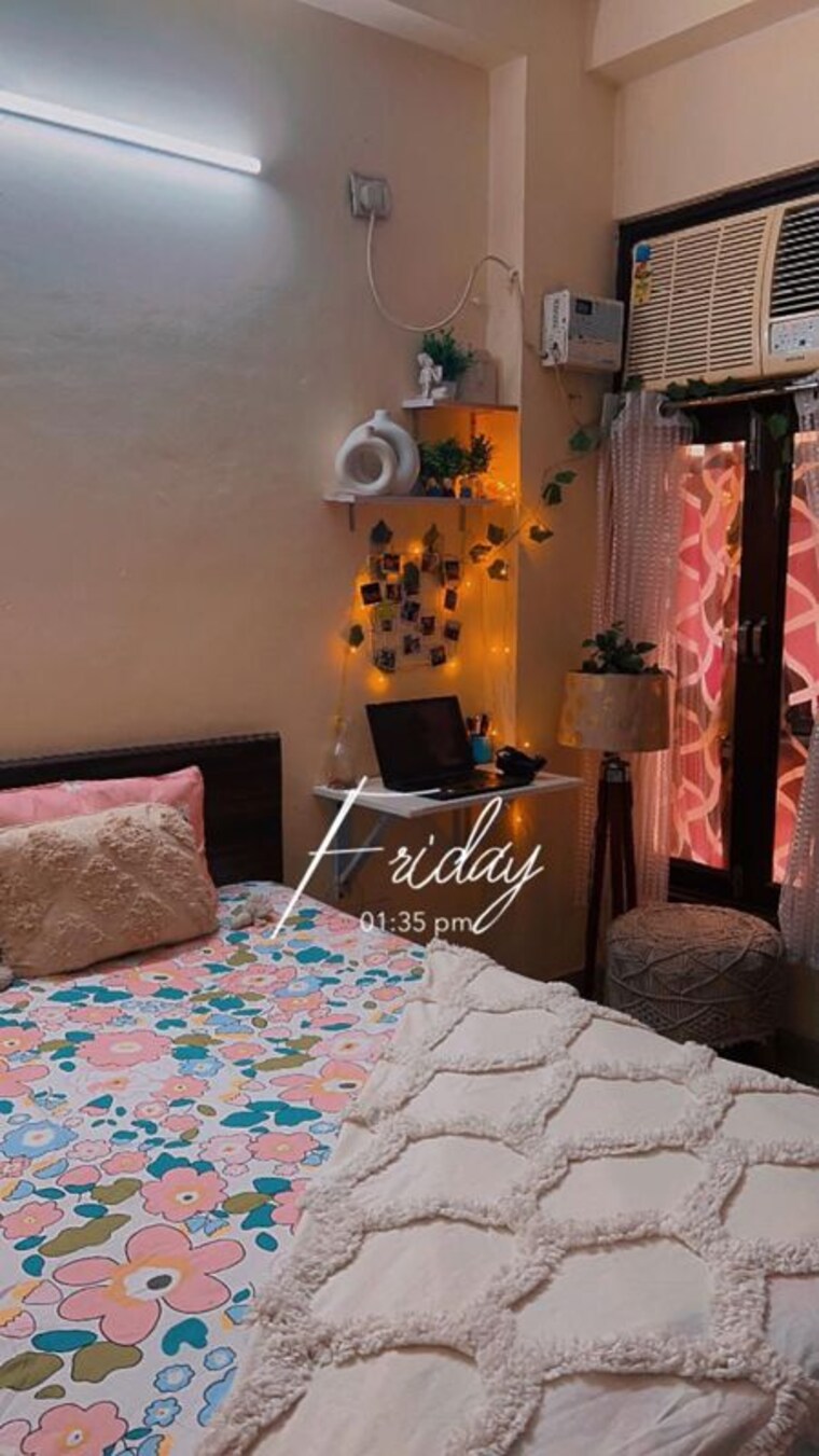 Living Room, dlf-city-phase-iii 1 RK 430 Sq.Ft. Builder Floor In Sector 24 Gurgaon 9851362