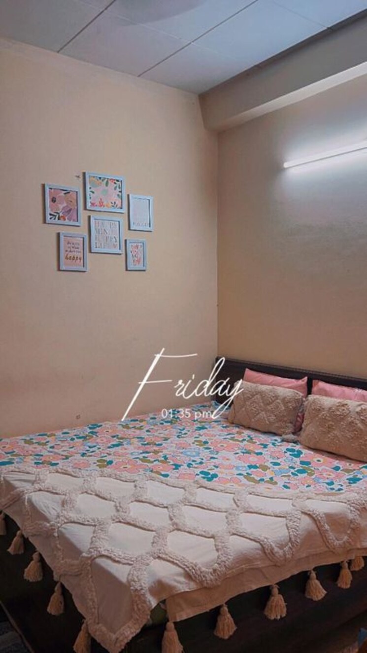 Living Room, dlf-city-phase-iii 1 RK 430 Sq.Ft. Builder Floor In Sector 24 Gurgaon 9851362