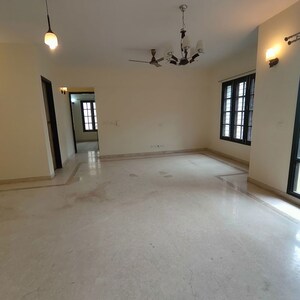 Room in  Apartment at Prestige Silver Oak Apartment, Whitefield – for Rent