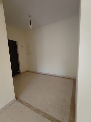 Room in  Apartment at Prestige Silver Oak Apartment, Whitefield – for Rent