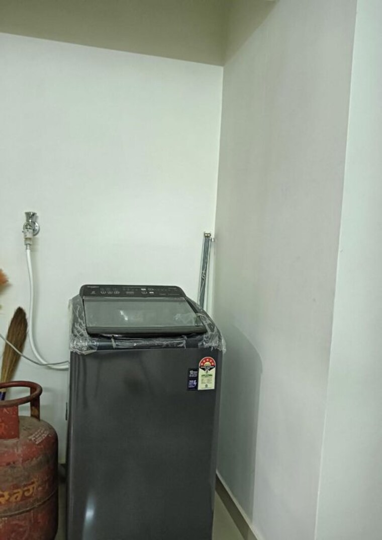 undefined, adil nagar 3 Bedroom 1600 Sq.Ft. Builder Floor In Adil Nagar Lucknow 9851407