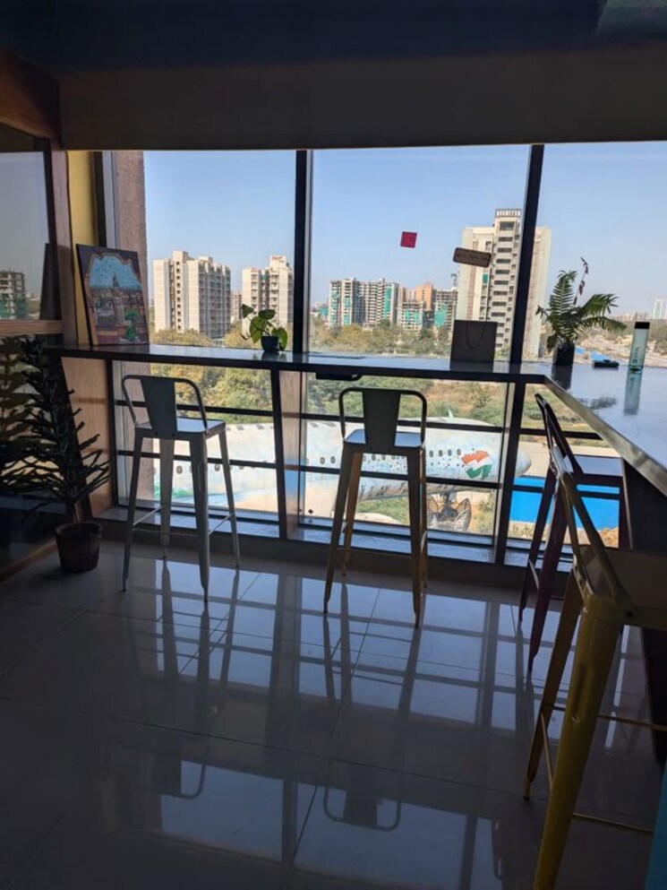 Gym, shilp-one Commercial Office Space 1635 Sq.Ft. In Shilaj Ahmedabad 9851404