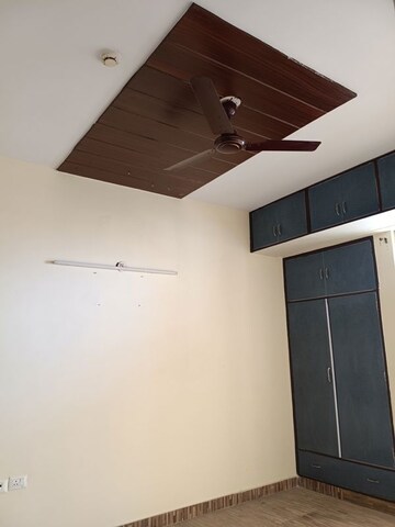 Furnished Amenities in 2 BHK Apartment at Divyansh Flora, Sector 16c Greater Noida – for Rent