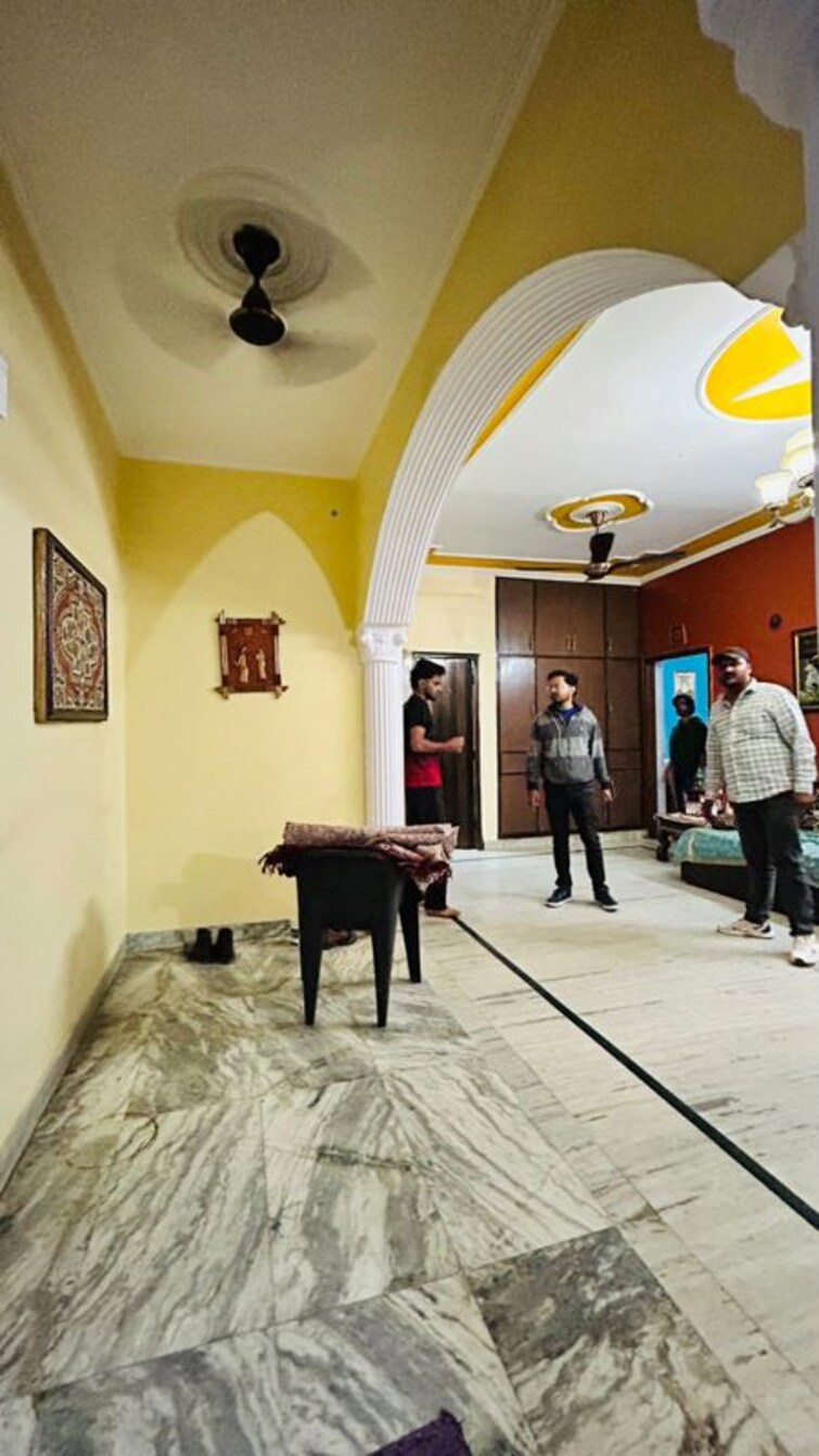  Parking, kalkaji 4 Bedroom 2588 Sq.Ft. Builder Floor In Kalkaji Delhi 9851449