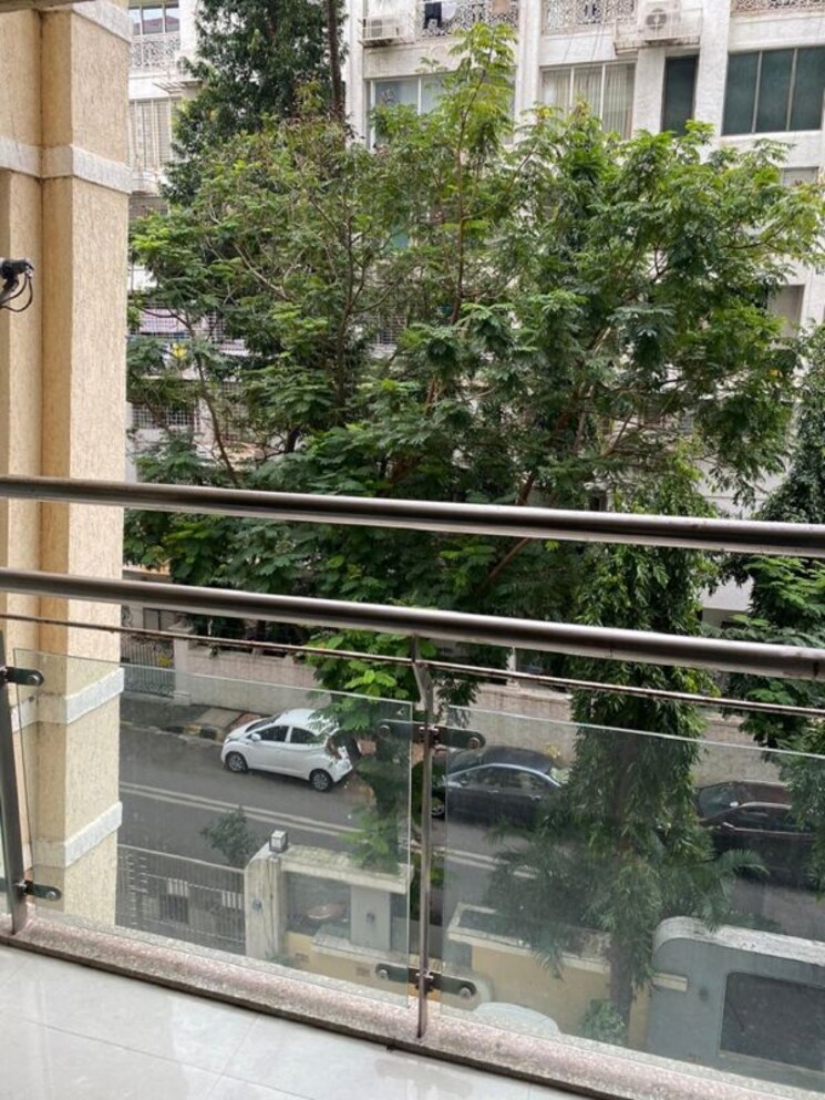 Balcony, bandra west 2 Bedroom 700 Sq.Ft. Apartment In Bandra West Mumbai 9851481