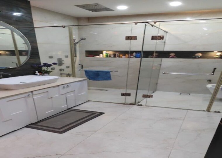 Bathroom, shalimar garden extension i 3 Bedroom 1410 Sq.Ft. Builder Floor In Shalimar Garden Extension I Ghaziabad 9851570