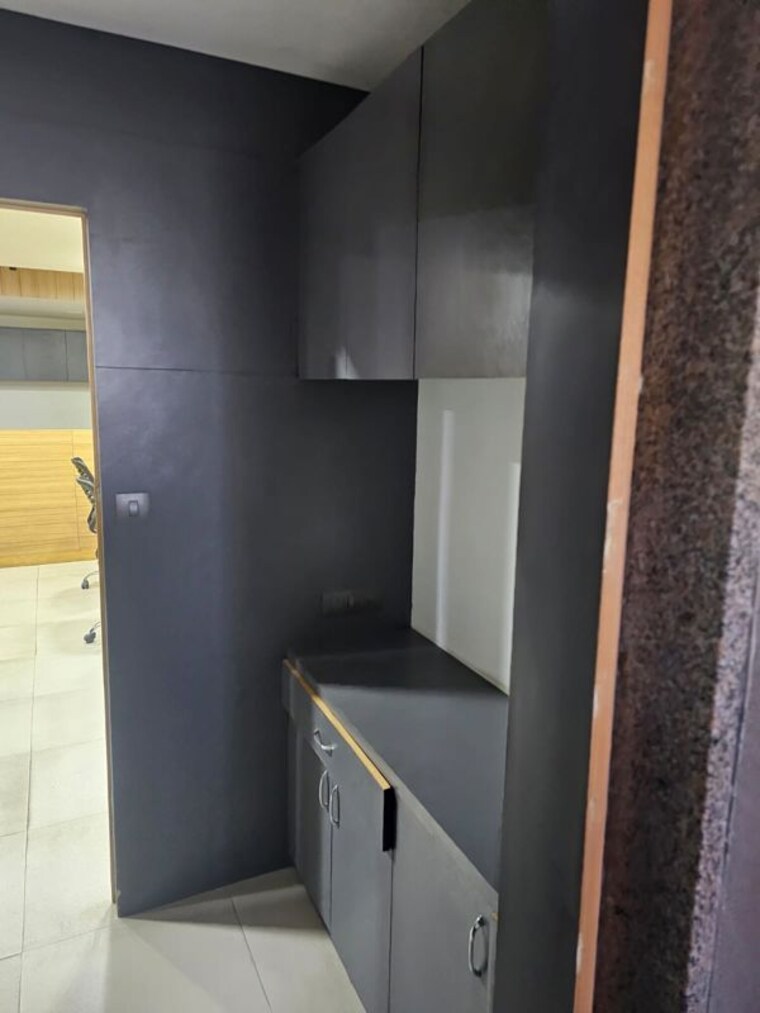 undefined, krish-one-world-capital Commercial Office Space 1540 Sq.Ft. In Bodakdev Ahmedabad 9851673