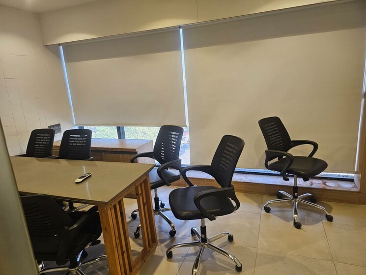 Team Area, krish-one-world-capital Commercial Office Space 1540 Sq.Ft. In Bodakdev Ahmedabad 9851673