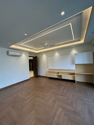 Kitchen in 4 BHK Builder Floor at Dlf Phase I – for Rent