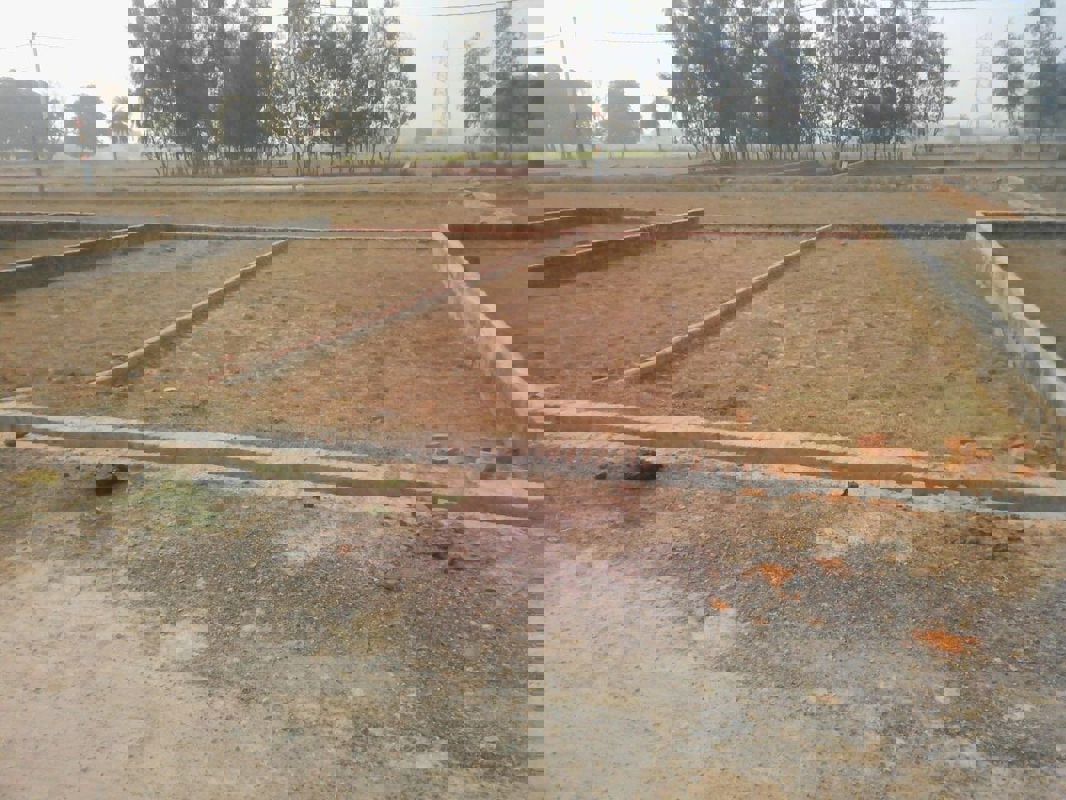 Plot For Sale in DLF City Phase 3