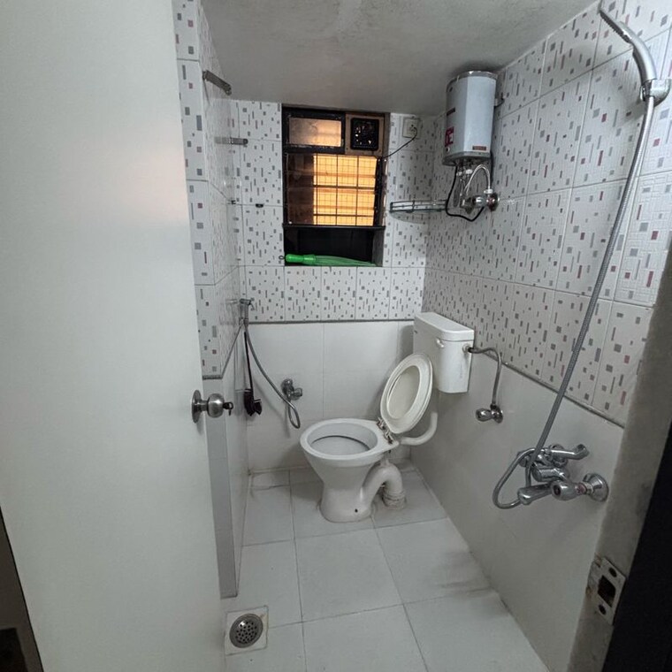 Bathroom, malad east 1 Bedroom 435 Sq.Ft. Apartment In Malad East Mumbai 9851696