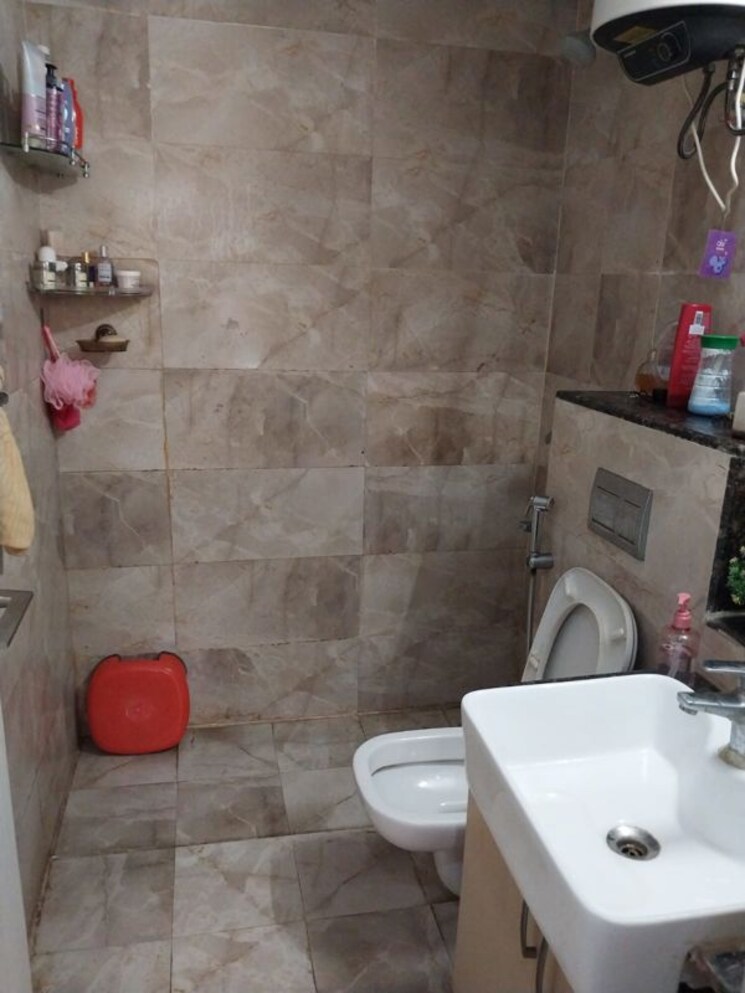 Attached Bathroom, bptp-floors 3 Bedroom 1405 Sq.Ft. Apartment In Sector 70 Gurgaon 9851704