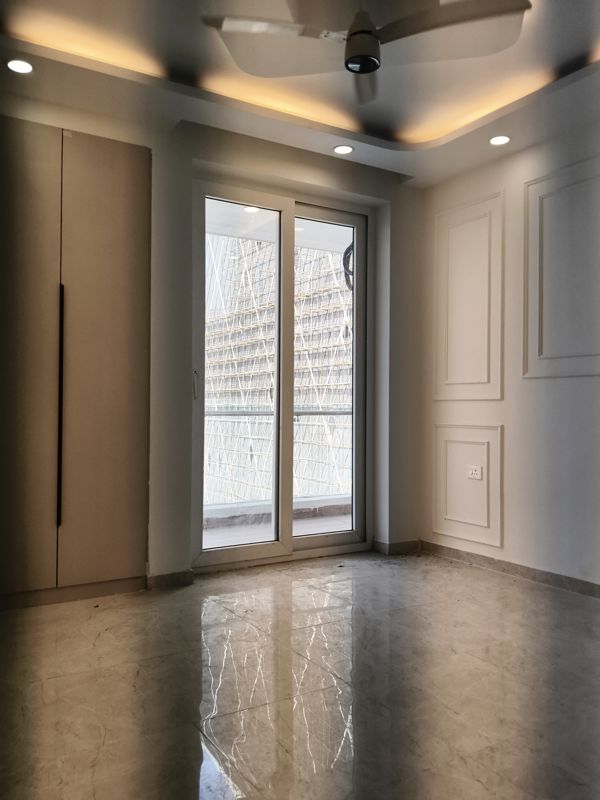 6 BHK Builder Floor For Sale in Sector 11
