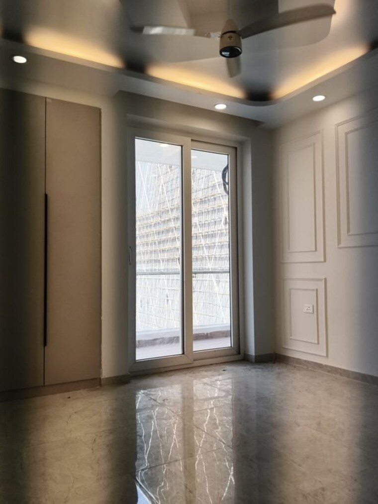 Room, sector 11 6 Bedroom 2455 Sq.Ft. Builder Floor In Sector 11 Panchkula 9851735