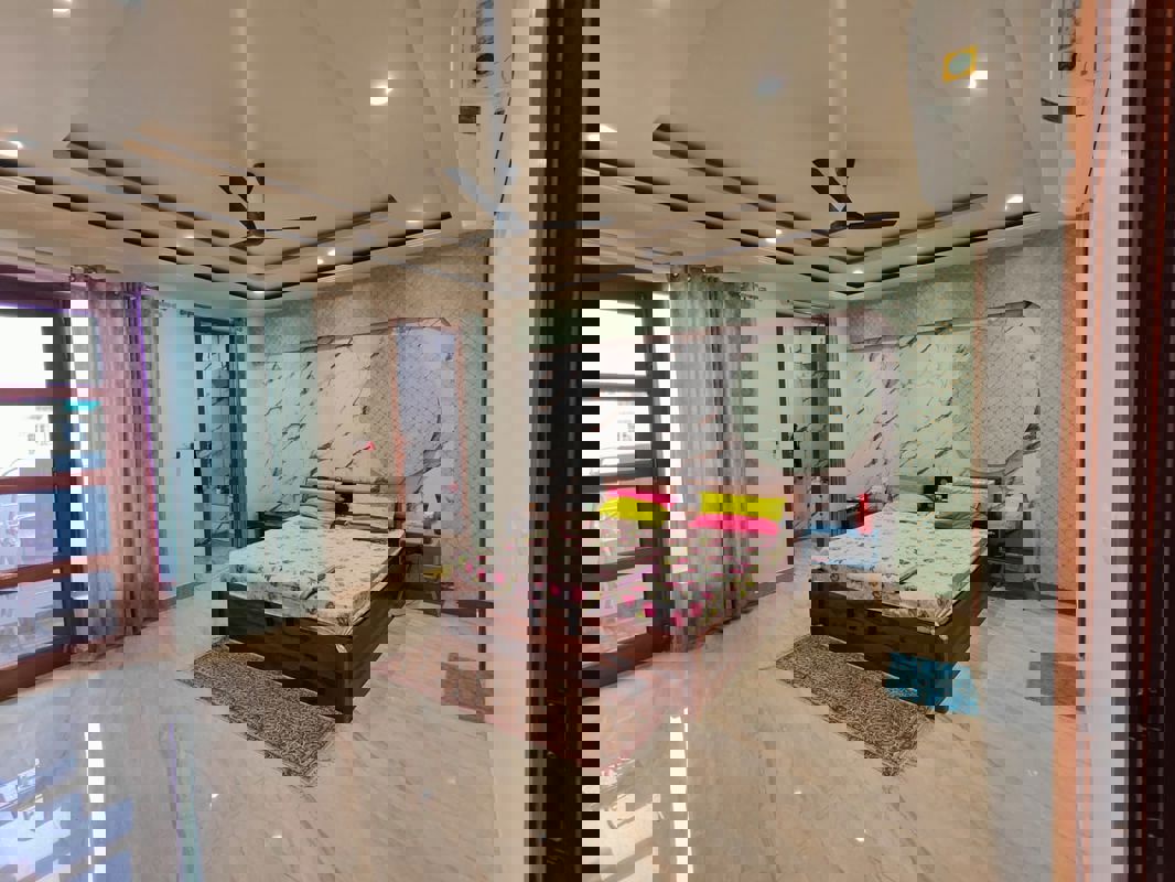 3 BHK + Pooja Room 2350 Sq.Ft. Builder Floor in Puri Aman Vilas