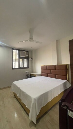 Bedroom in 1 RK Builder Floor at Sector 44 – for Rent