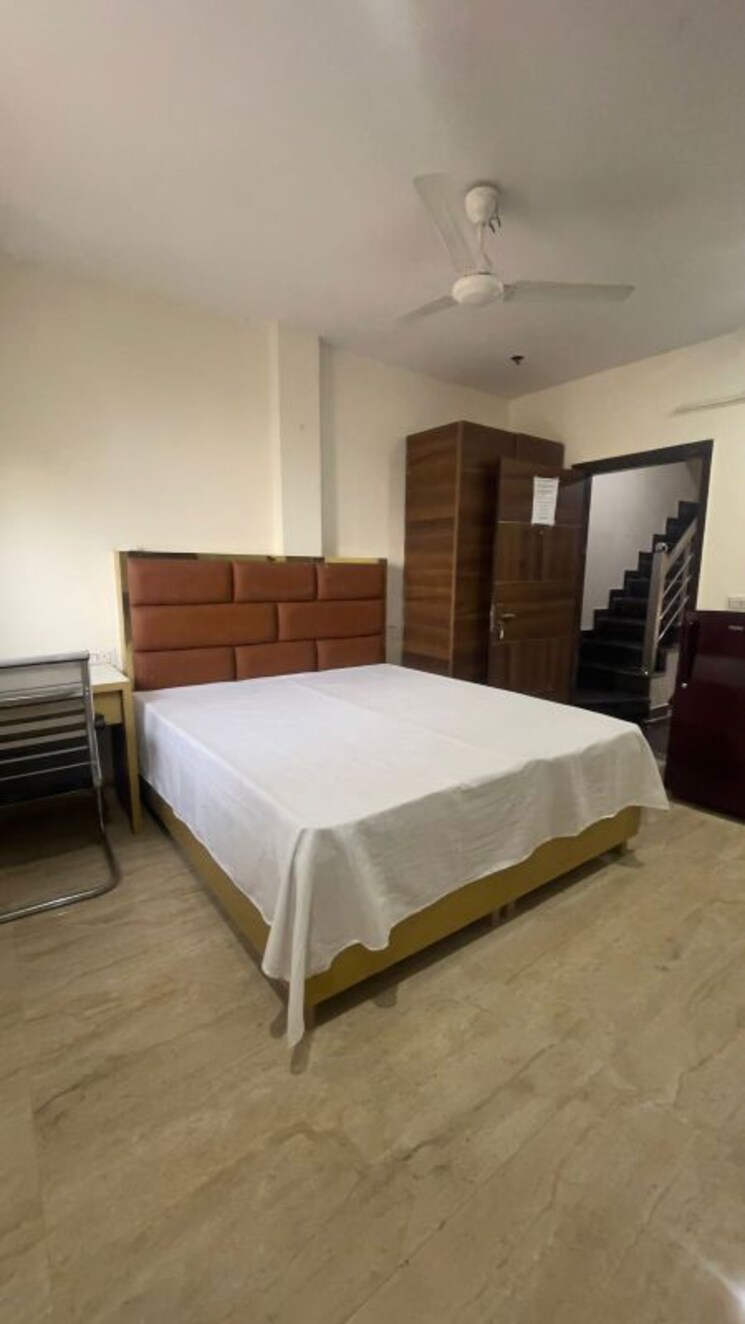 Bedroom, sector 44 1 RK 350 Sq.Ft. Builder Floor In Sector 44 Gurgaon 9851875