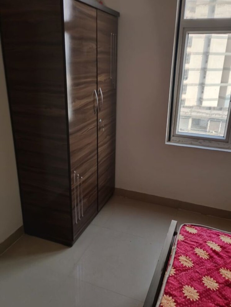 Room, signature-global-grand-iva 2 Bedroom 760 Sq.Ft. Apartment In Sector 103 Gurgaon 9851873