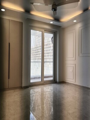 6 BHK Builder Floor For Sale in Sector 11