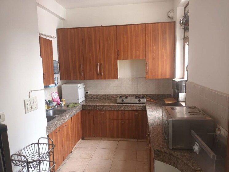 Kitchen, urban-green 4 Bedroom 3000 Sq.Ft. Apartment In Sector 39 Gurgaon 9851915
