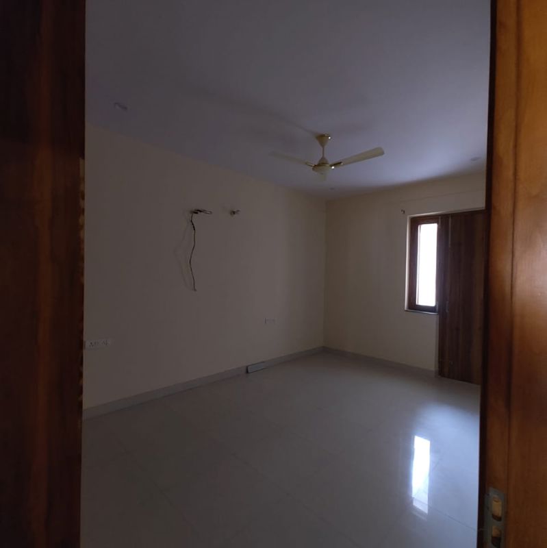 1 BHK + Pooja Room Builder Floor For Rent in Sector 9