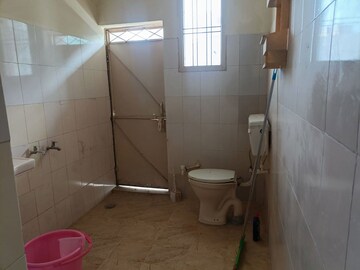 Bathroom in 1 RK Independent House at Kriti CGHS, Sector 21c – for Rent