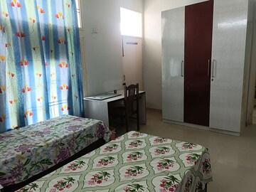 Bedroom in 1 RK Independent House at Kriti CGHS, Sector 21c – for Rent