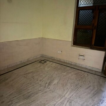 Room in 5 BHK Independent House at Sai Kunj New Palam  vihar, Sector 110a – for Sale